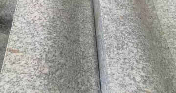 连云港芙蓉白S型拉丝面路沿石