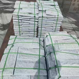 连云港 芝麻白蘑菇石装车出货