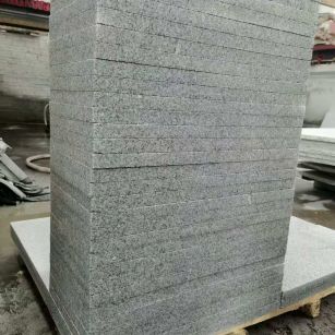 连云港 花岗岩 地铺成品300*600，尺寸标准、厚薄均匀