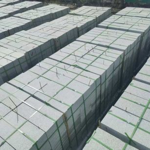 连云港 芝麻白1.8公分火烧300*600地铺，清仓大甩卖