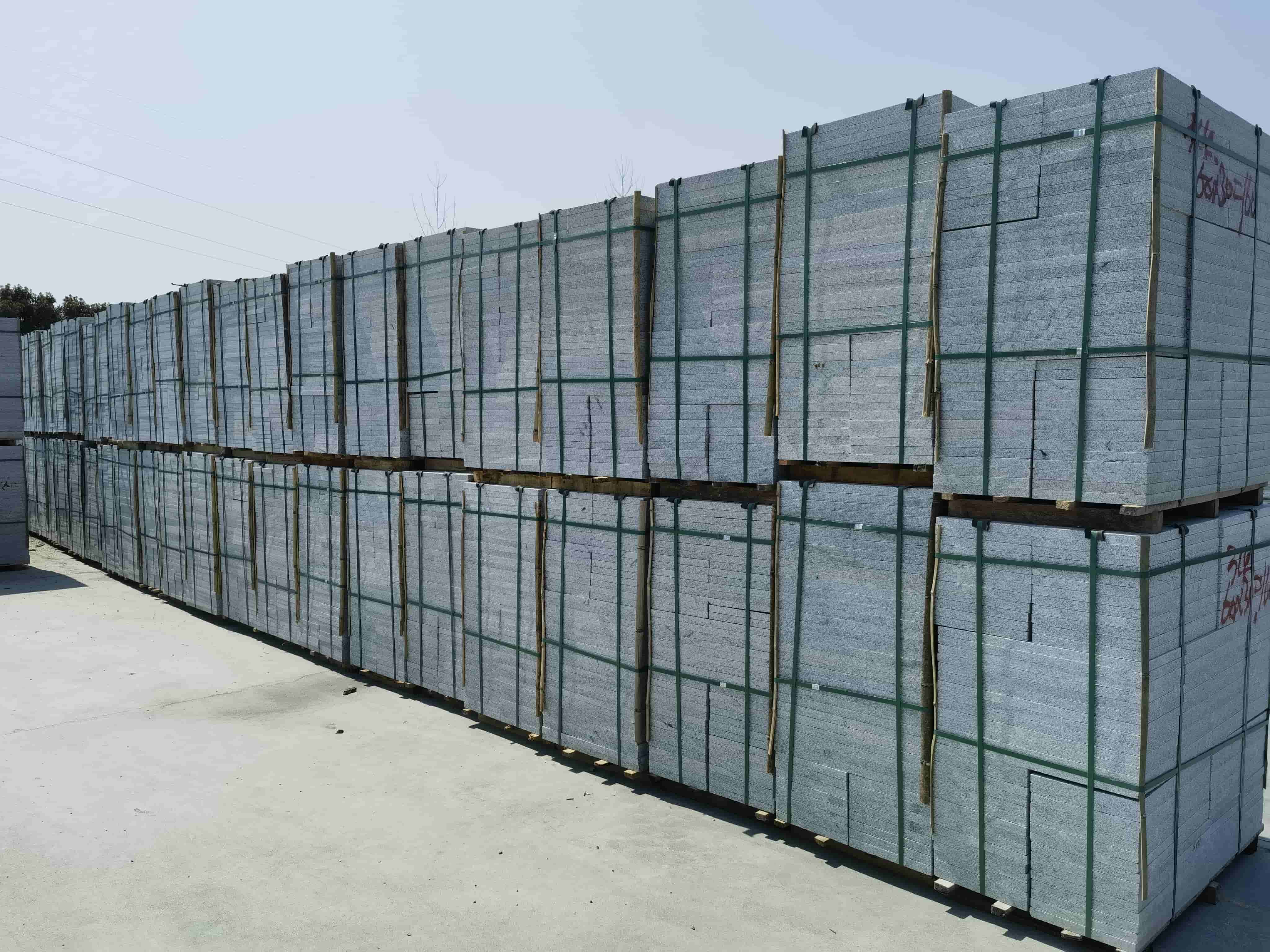 连云港芝麻白火烧300*600处理价：3公分23元，5公分28元