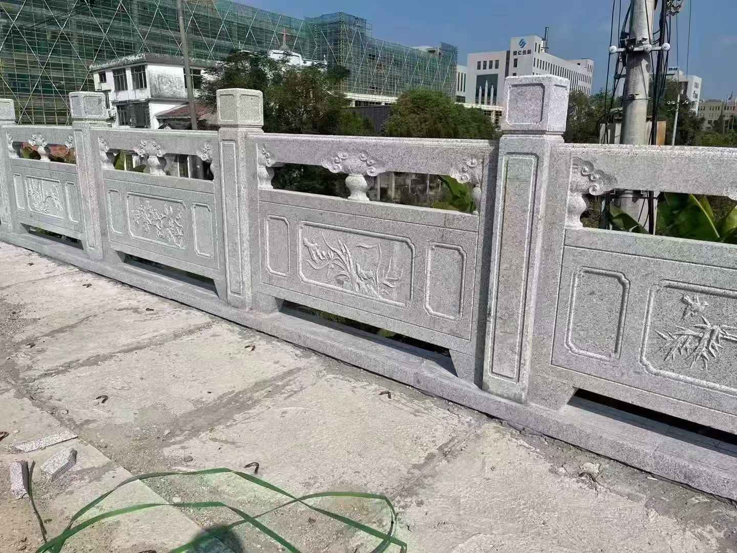 连云港 芝麻白栏杆