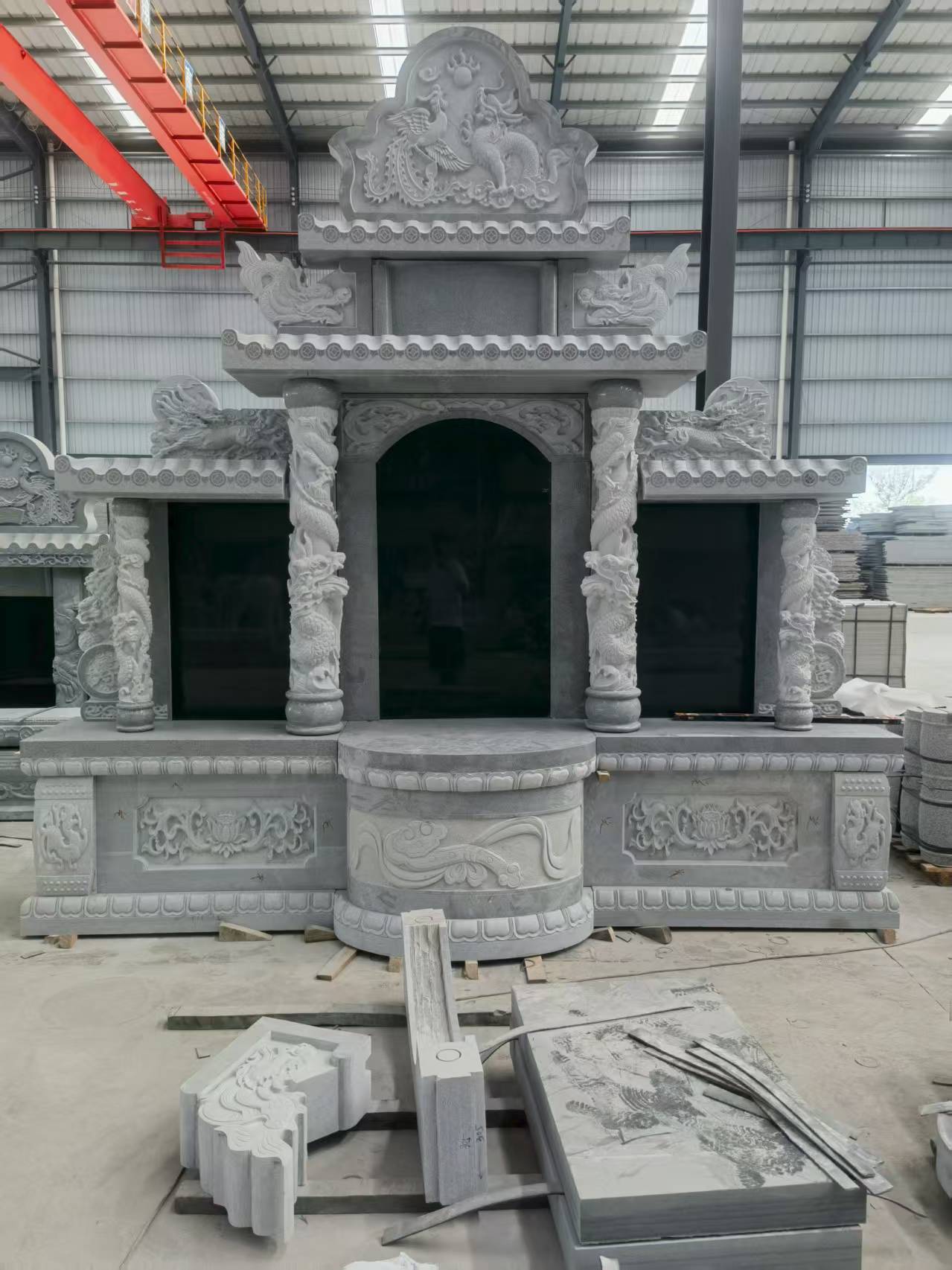 连云港 芝麻灰高档墓碑，土墓，可定制