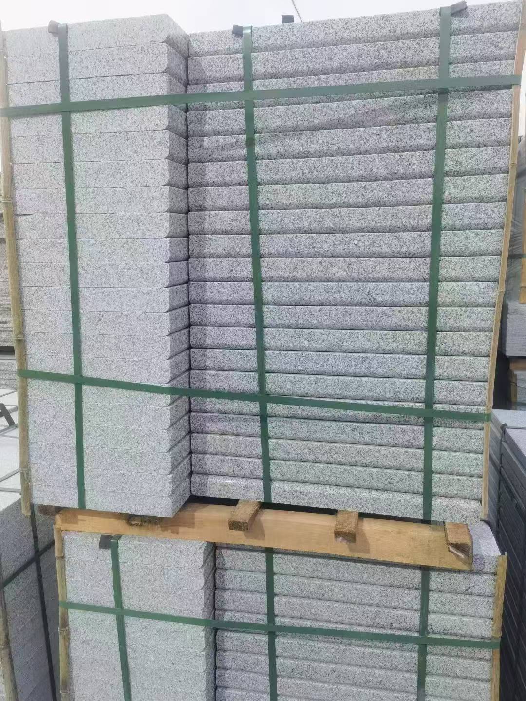 连云港 5公分芝麻白，倒斜角，室外楼梯踏步