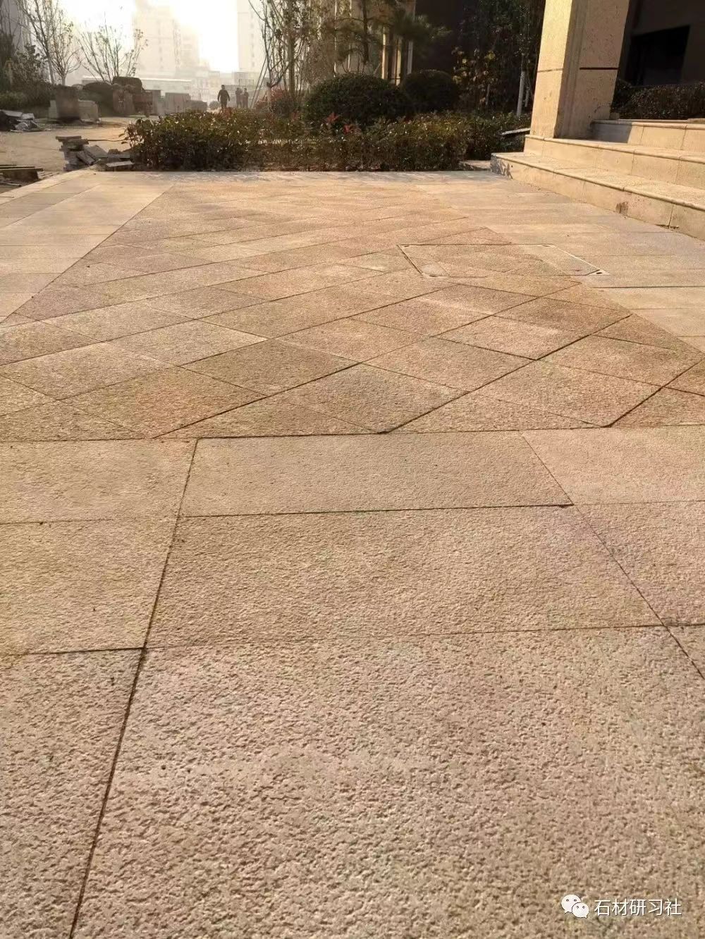 连云港黄金麻石材铺装